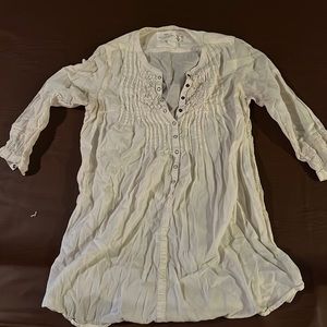 Size 6 white half button down shirt by H&M
